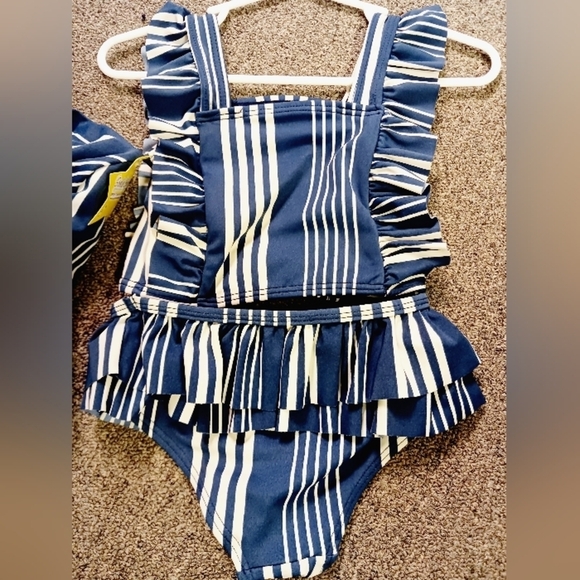 Jessica Simpson BABIES' STRIPE TWO-PIECE SWIMSUIT & HAT SET Size 18-24 Mths - Picture 4 of 6